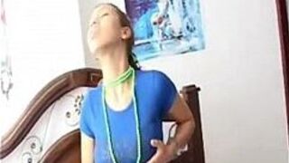 Sexy Latina fingers her pussy porn video